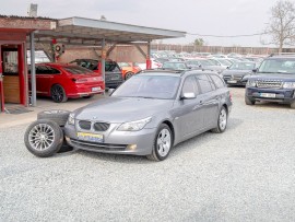 BMW Řada 5 3.0i 4x4 VÝBAVA – KM CEBIA