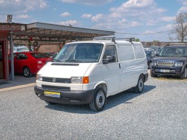 Volkswagen Transporter 2.5TD 65KW – MAZEL!