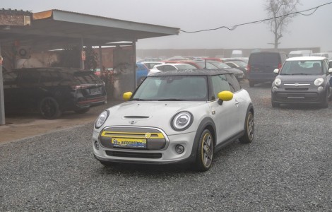 Mini Cooper ČR SE NAVI – SOH 100%