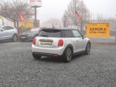 Mini Cooper ČR SE NAVI – SOH 100%