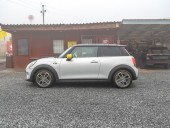 Mini Cooper ČR SE NAVI – SOH 100%