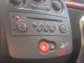 Renault Clio 1.2T 74KW – EDICE RIP CURL!