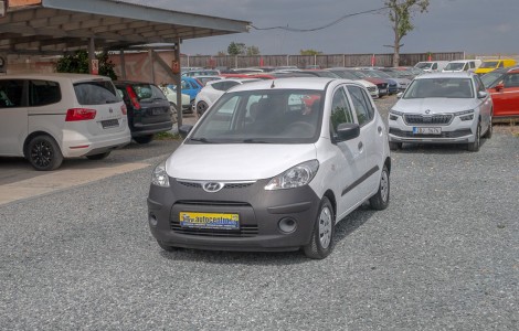 Hyundai i10 1.1i 49KW - NÍZKÁ SPOTŘEBA