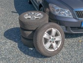 Škoda Octavia 1.6TDI 77KW DIGI – 2x KOLA