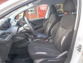 Peugeot 208 ČR 1.2T 60KW – PO SERVISU!