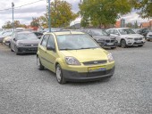 Ford Fiesta 1.25i 55KW – VÝHŘEV SEDADEL