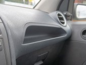 Ford Fiesta 1.25i 55KW – VÝHŘEV SEDADEL