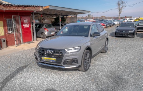 Audi Q5 11/17 ČR 2.0TDI SLINE – KARBON