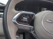 Jaguar F-Pace ČR 2.0T 184KW – VÝBAVA