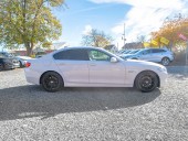 BMW Řada 5 2.0D 135KW mat – NOVÉ V ČR