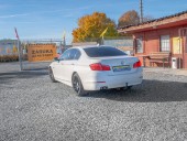 BMW Řada 5 2.0D 135KW mat – NOVÉ V ČR