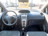 Toyota Yaris ČR 1.0i 51KW AC – 2x PNEU