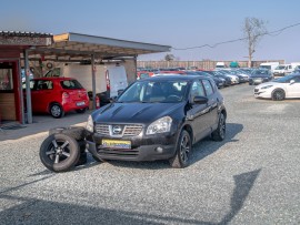 Nissan Qashqai 1.6i 16V 84KW PANO – 2x ALU