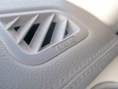 Land Rover Discovery 12/12 ČR 3.0D 188KW–1 MAJITEL