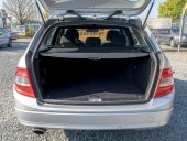 Mercedes-Benz Třídy C 200 135KW mat – NAVIGACE