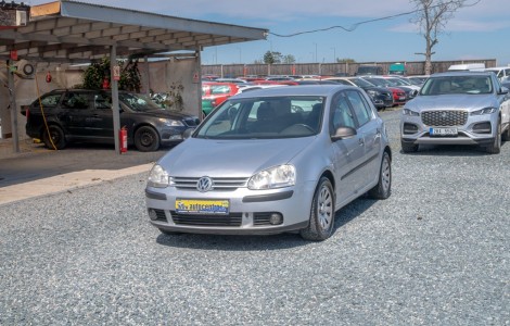 Volkswagen Golf 1.9TDI 77KW DSG - TAŽNÝ