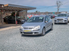 Volkswagen Golf 1.9TDI 77KW DSG - TAŽNÝ