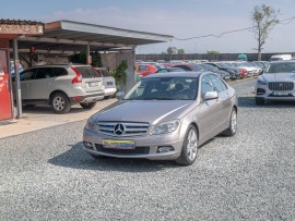 Mercedes-Benz Třídy C 320CDI 165KW mat – NOVÉ V ČR