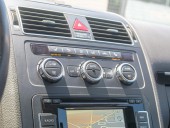 Volkswagen Touran 1.6TDI HG NAVI – 7 SEDADEL