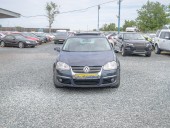 Volkswagen Golf 1.4TSI 90KW PANO – PO ROZVODEC